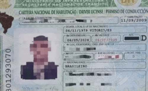 Motorista é preso ao apresentar CNH de cartolina durante fiscalização em Vitória