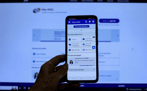 Aposentados de todo o país denunciam fraudes e exigem devolução de valores do INSS