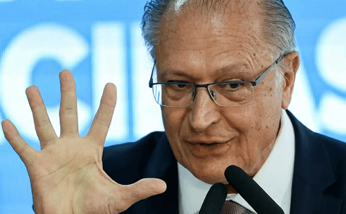 Em Brasília, Alckmin diz acreditar em rápida queda da Selic