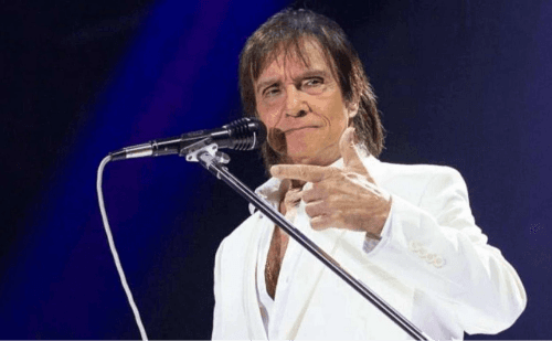 Fãs protestam após Roberto Carlos cancelar show quatro horas antes no México