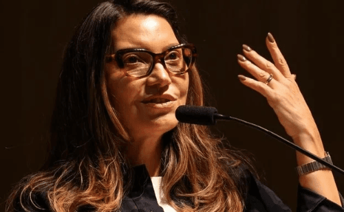 Janja é homenageada por contribuição à cultura em cerimônia no Rio