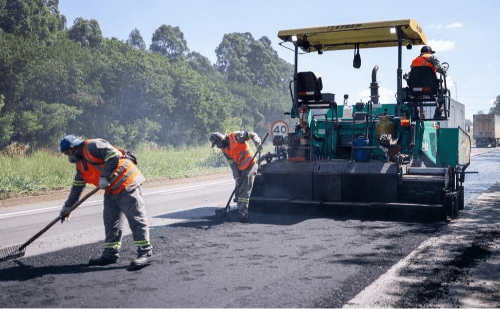 Motoristas enfrentam mudanças no trânsito da BR-040 em BH e região
