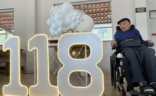 Com 118 anos, morador de Pará de Minas emociona com fé e lucidez