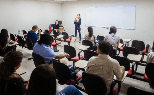 Atualização da NR01 cobra ações contra assédio e adoecimento mental nas empresas; empresários do Vale do Aço são alertados