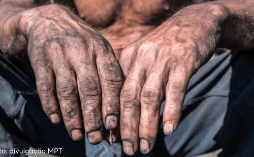 Trabalhadores são resgatados em carvoaria de São Gonçalo do Rio Preto