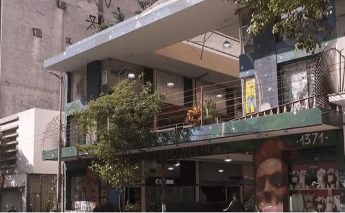 Paulistas denunciam calote após fechamento de agência de intercâmbio