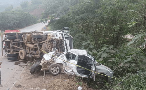 Condutor de caminhão que morreu em acidente na BR-381 não estava usando cinto, diz passageiro