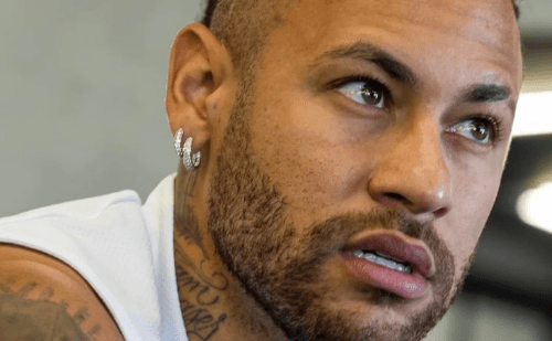 Neymar é diagnosticado com Covid-19 e vira desfalque no Santos
