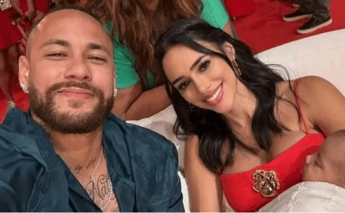 Bruna surpreende fãs e revela união oficial com Neymar