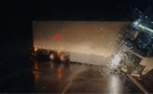 BR-381 é bloqueada após tombamento em João Monlevade
