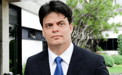 Advogado Daniel Keller é achado morto em hotel da Bahia