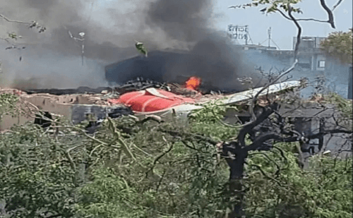 Índia: acidente aéreo com mais de 260 mortos tem caixa-preta encontrada