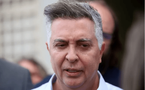Álvaro Damião atravessa fronteira e prevê chegada a BH nesta terça