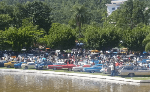 Maior evento de carros antigos do país comemora 10 anos em Águas de Lindóia