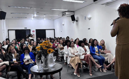 Mulheres empreendedoras se reúnem para workshop em Timóteo