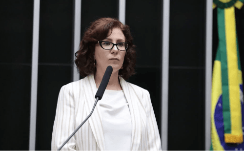 Zambelli apela para tribunal italiano com dossiê técnico e cita risco nas prisões do Brasil
