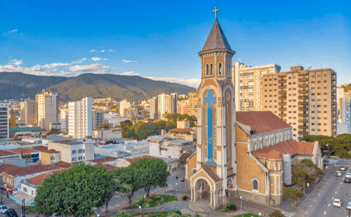 Homem tenta golpe em hotel da região e é preso pela polícia