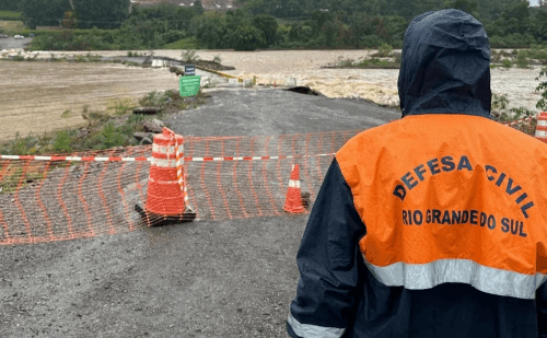 Temporais no Sul causam mortes e desabrigados