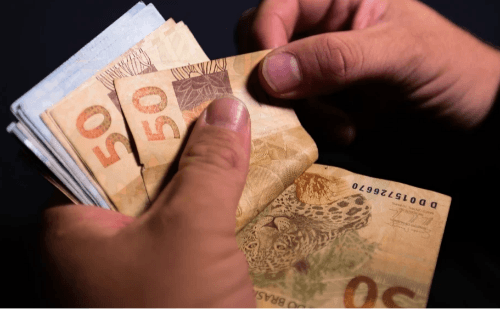 Selic a 15% reforça favoritismo da renda fixa no Brasil
