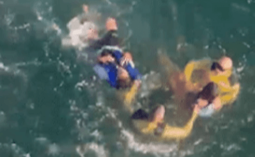 Praticantes de stand up paddle são resgatados após ventania no Rio
