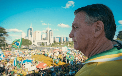 “Volta, capitão”: Bolsonaro chama apoiadores para protesto