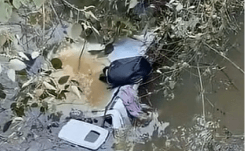 Família escapa de tragédia após carro cair em córrego em Lagoa Formosa