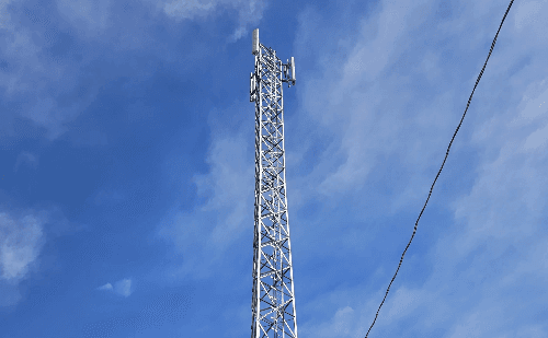 Instalação de torres vai garantir cobertura 4G em todo trecho mineiro da BR-381