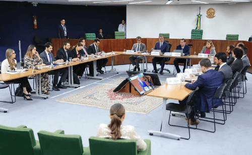 Fraudes no INSS: STF determina prazo para plano de devolução