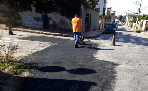 Operação Tapa-Buracos avança em Ipatinga!