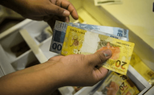 Nova carta do BC ao governo: inflação estoura meta por seis meses