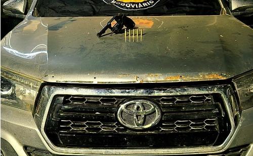 Operação da PM recupera veículos furtados e apreende arma em Ipatinga