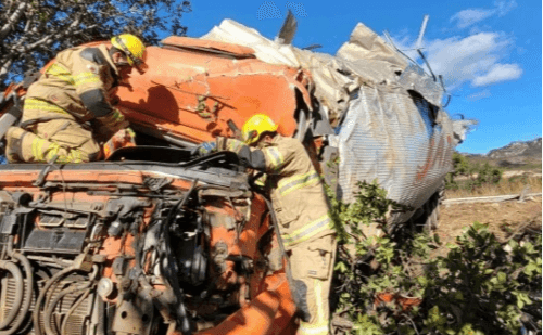 Motorista morre em colisão na BR-251, em Salinas