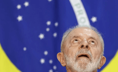 Lula é alvo de críticas da The Economist por política externa e queda de aprovação