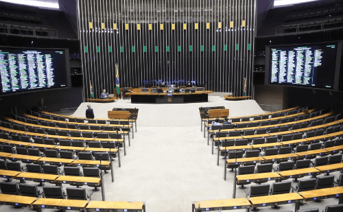 Em meio a derrota no Congresso, governo Lula libera bilhões em emendas