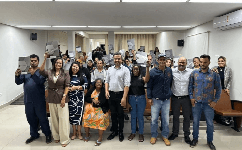 Após dez anos de espera, 139 famílias do Leste de Minas recebem escrituras definitivas