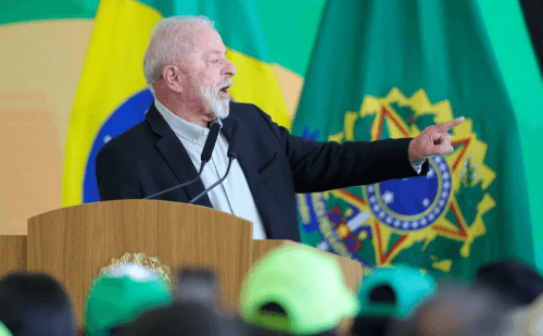 Lula: 'Não queremos que pessoas vivam eternamente do Bolsa Família'