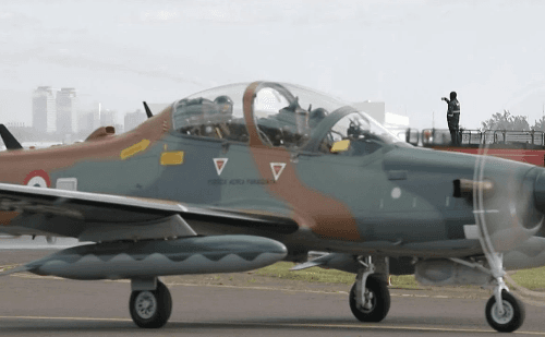 Paraguai recebe Super Tucanos da Embraer em ação contra o tráfico