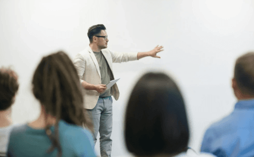 Faculdades em todo o Brasil devem aumentar mensalidades com novas regras do MEC