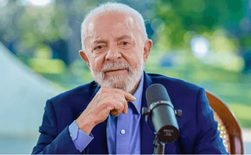 Lula diz que será candidato em 2026 e promete impedir volta de adversários