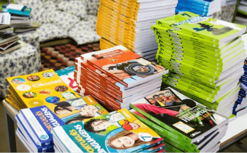 Atraso do MEC ameaça entrega de livros para escolas públicas em 2026
