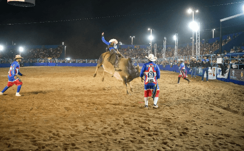 Rodeio de Santana agita Arena Paraíso neste fim de semana