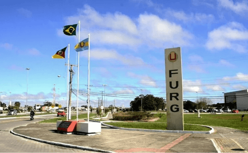 Decisão judicial cancela cotas para transexuais em universidade federal