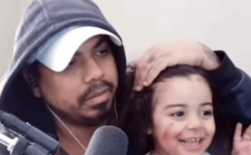 Filha de influenciadores morre aos 3 anos após queda em piscina