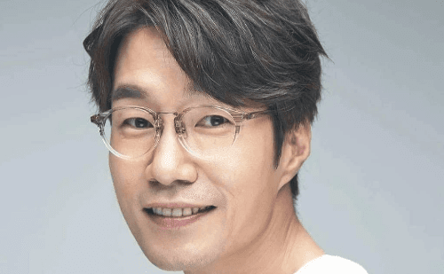 Ator de doramas da Netflix é encontrado morto dentro de carro em Seul