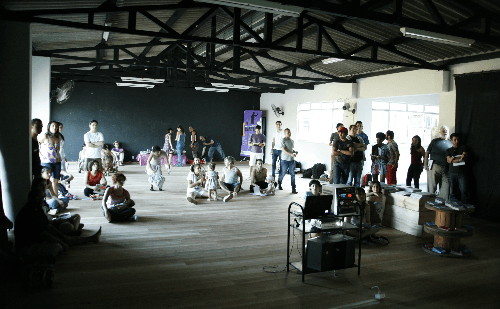 Ipatinga abre inscrições para projeto que leva leitura a quintais de casas