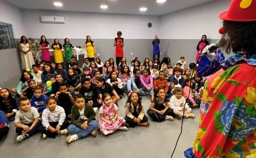 Festival 'Risadinha e Amigos' leva arte, cultura e inclusão a Santana do Paraíso