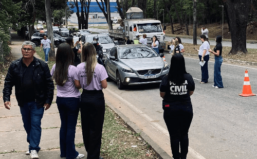 Blitz educativa marca campanha Agosto Lilás contra violência à mulher em Ipatinga