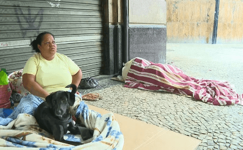 Cresce número de acolhimentos no RJ, mas população de rua ainda sofre com fome e exclusão