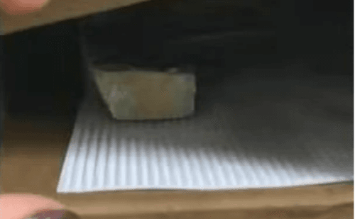 Pedido de pizza vira frustração com entrega de pedras no RJ