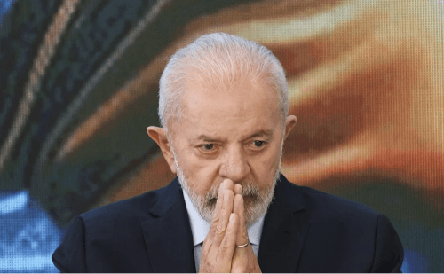 Lula recebe líderes, faz reunião ministerial e encerra semana em Minas